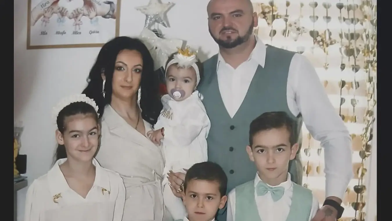 Шесточлана породица Плавшић као најљепше лице кампање „Српска те воли“: Бесплатне књиге и већа примања за мајку