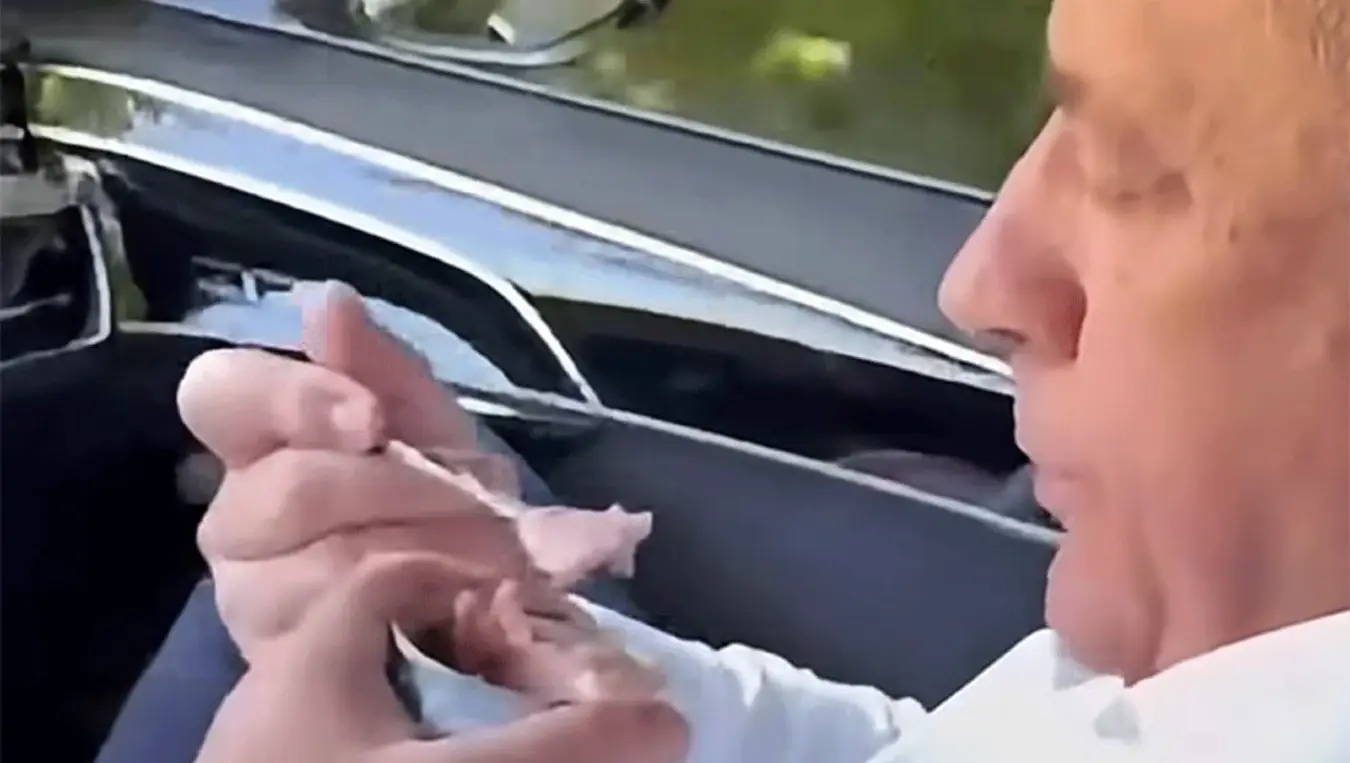 Погледајте видео: Додик подијелио шта доручкује у ауту
