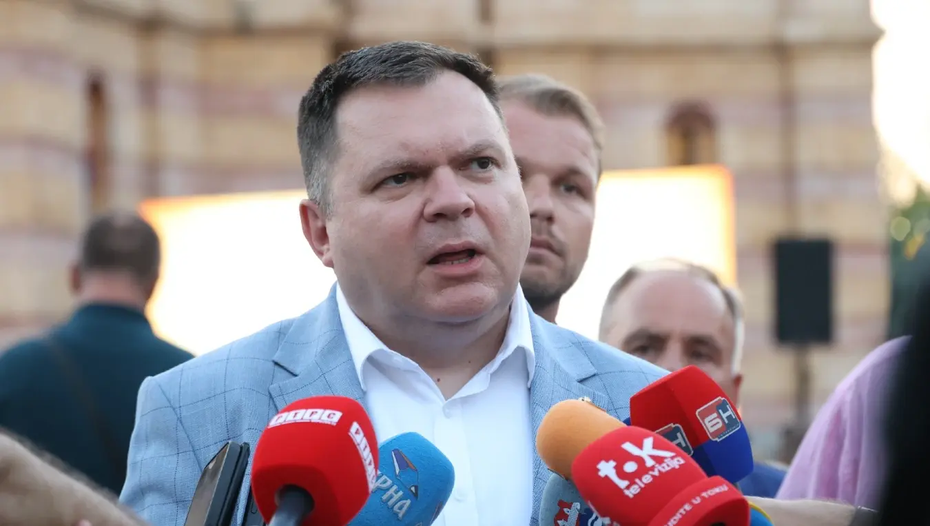 Будимир: "Олуја" највеће етничко чишћење Срба