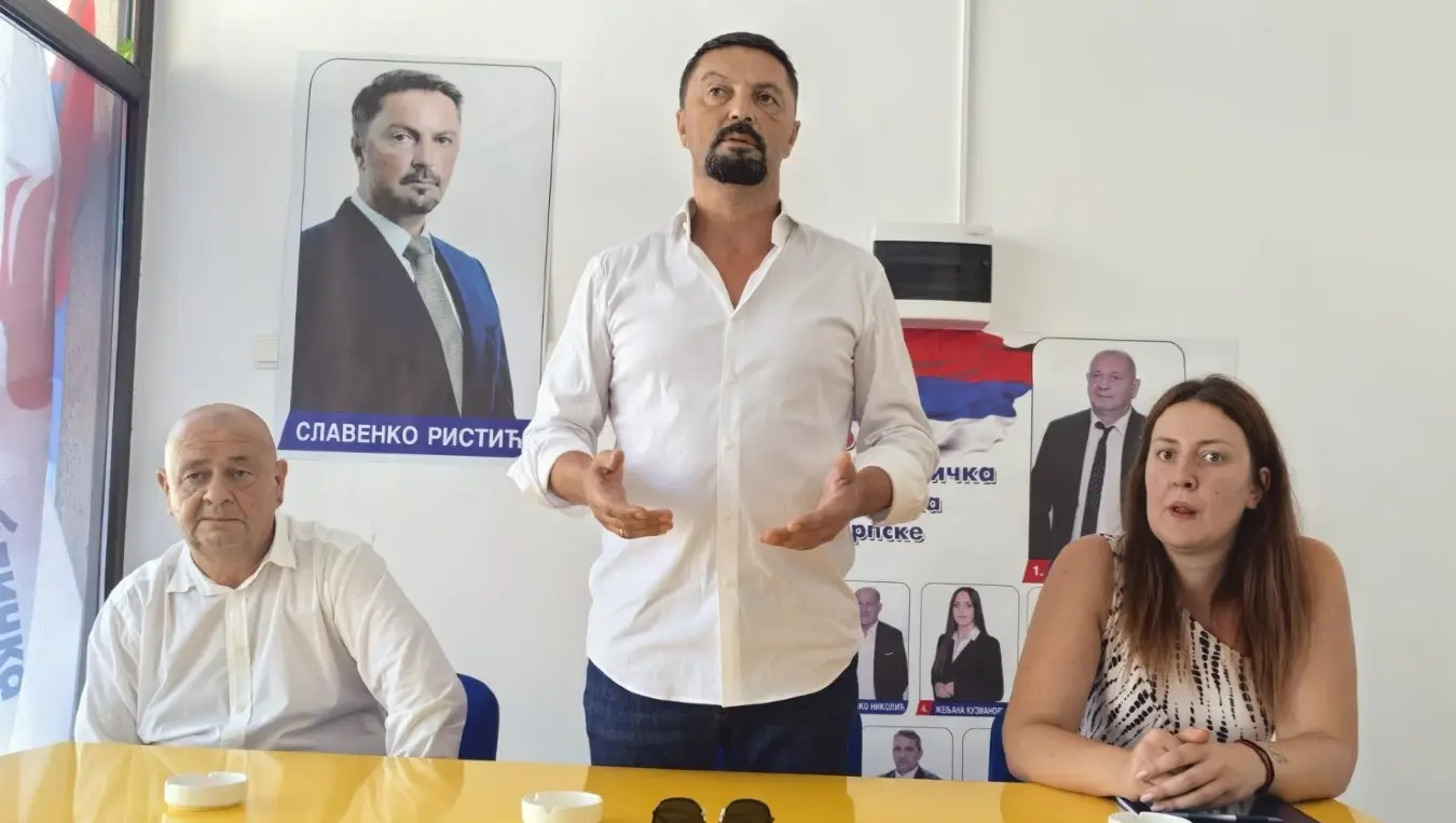 У Добоју отворена канцеларија Републичке странке Српске