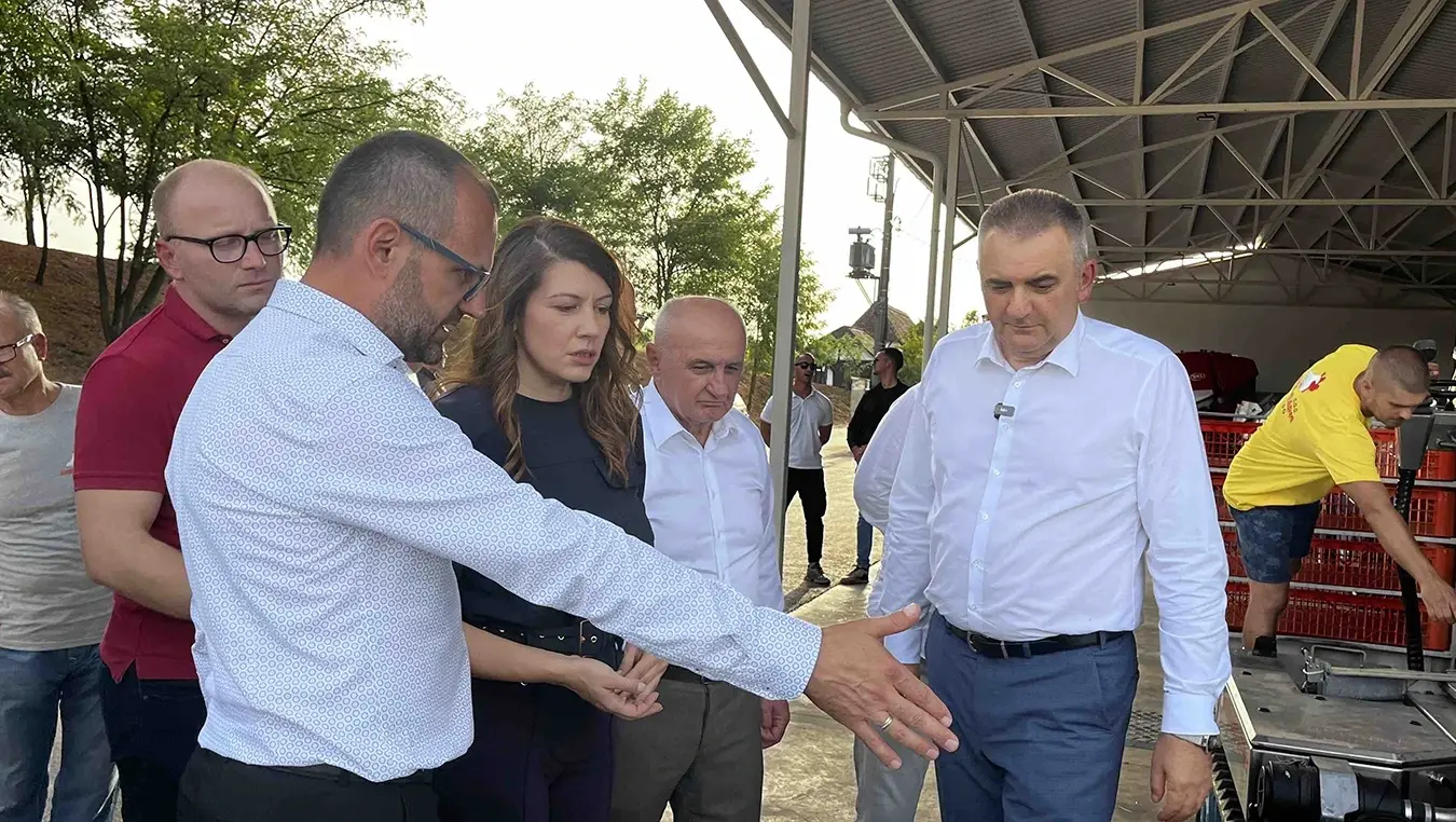 Кузмић и Минић у Пелагићеву