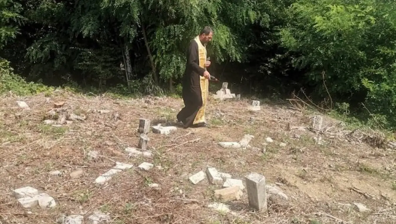 Ко је уништио српска гробља у Какњу?