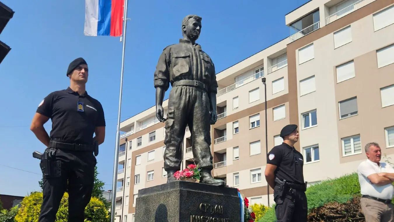 Пале вијенци Срђан Кнежевић