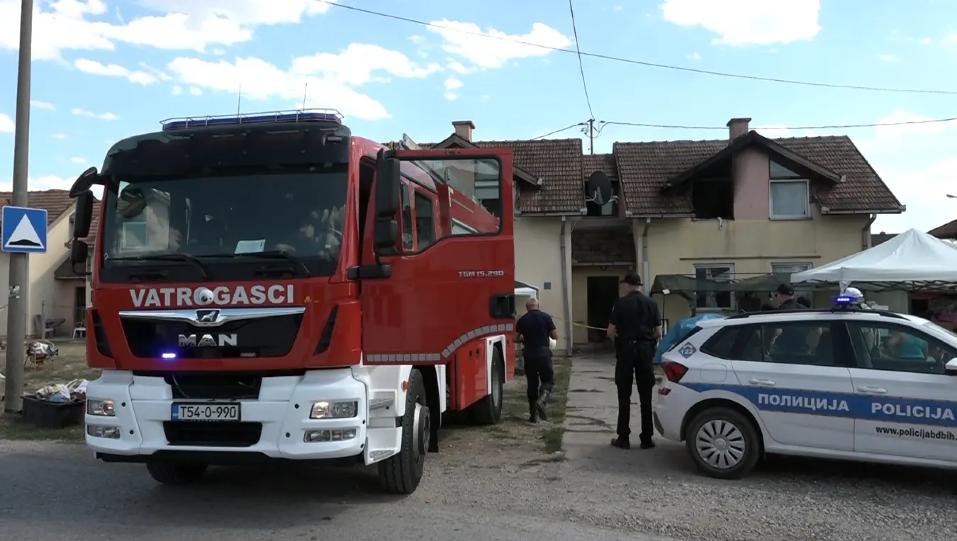 Пожар у Брчком: Изгорјели станови за социјално угрожене, једна особа повријеђена