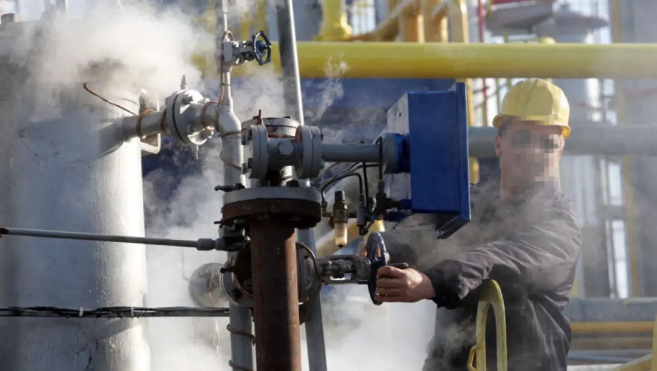 Значајна промјена на тржишту: Смањен ризик, нафта пала испод 83 долара