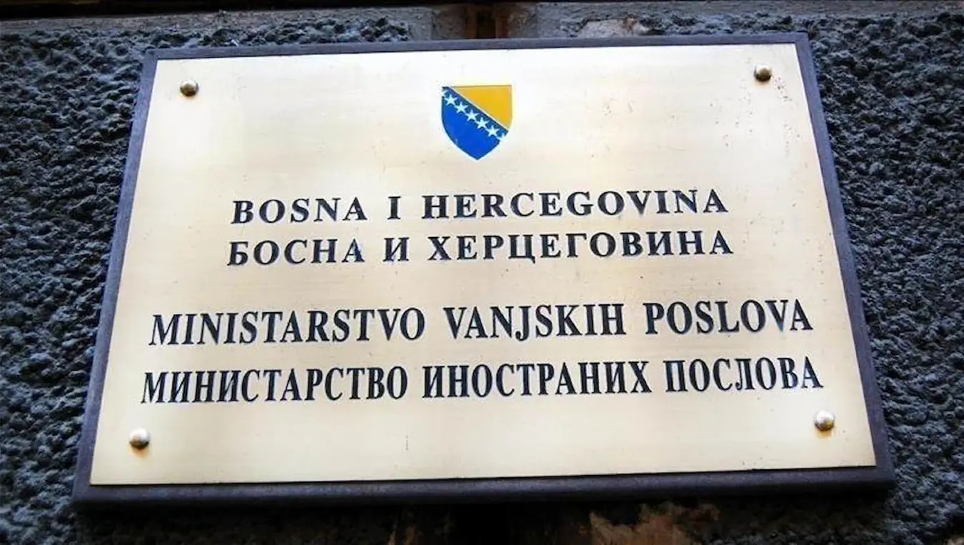 БиХ пред новим дипломатским скандалом: Због ћутања МИП-а на малверзације у Штутгарту дуг БиХ порастао на 112.000 евра