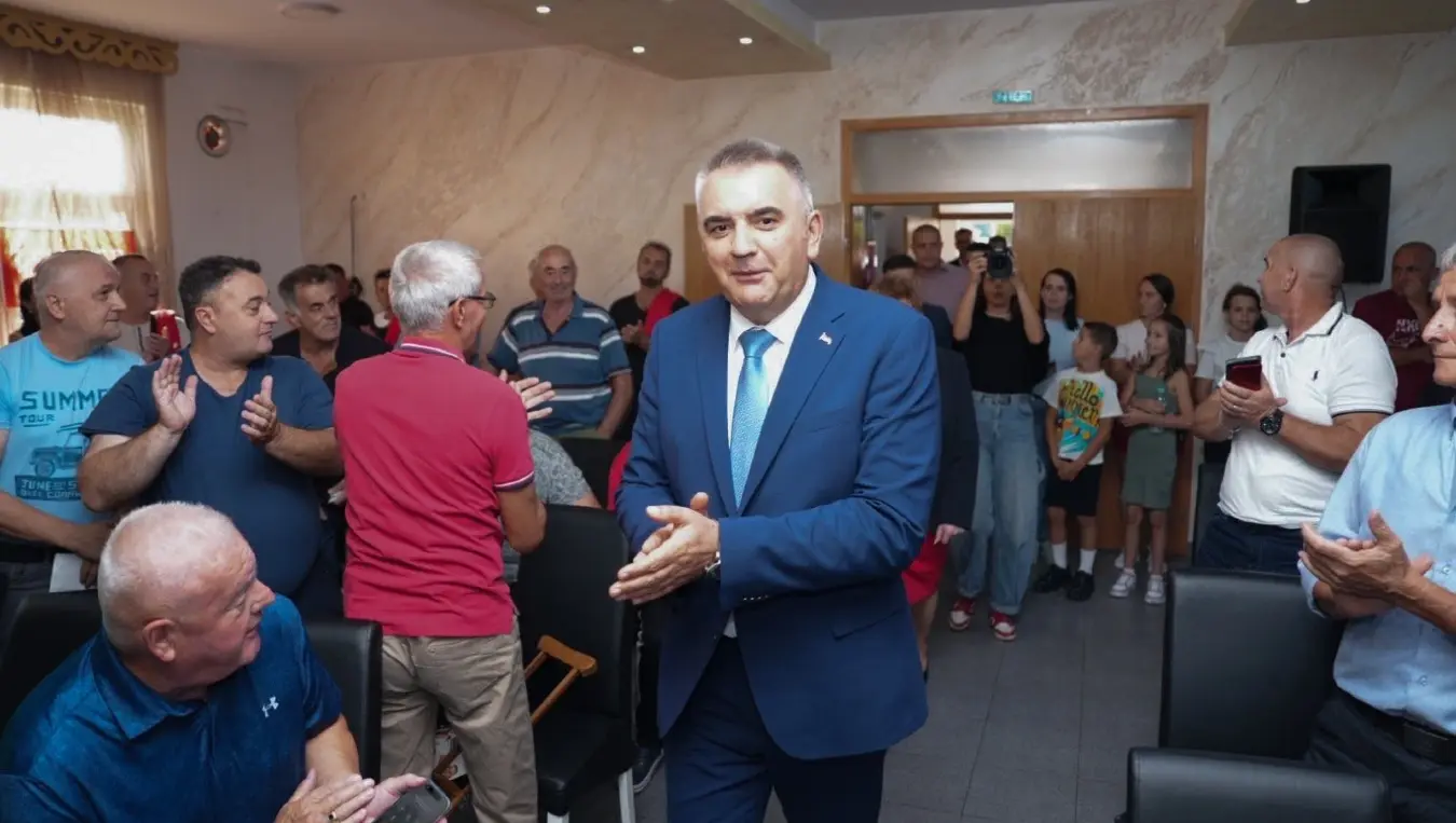 Минић: Подршка честитих људи даје нам снагу да идемо одлучно до побједе