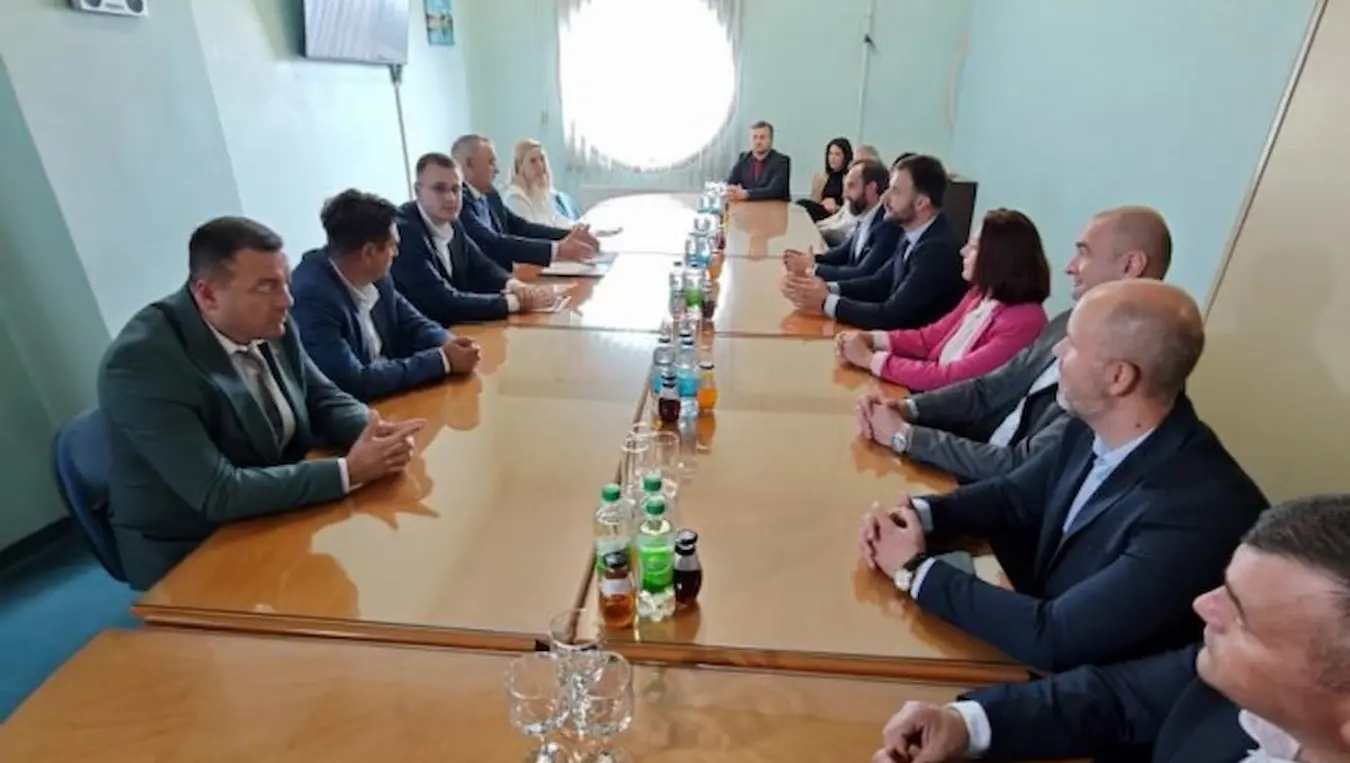 Минић у Приједору: Тема реконструкција и модернизација болнице "Др Младен Стојановић"