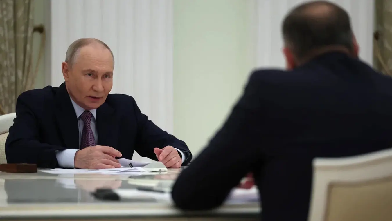 Путин, Додик