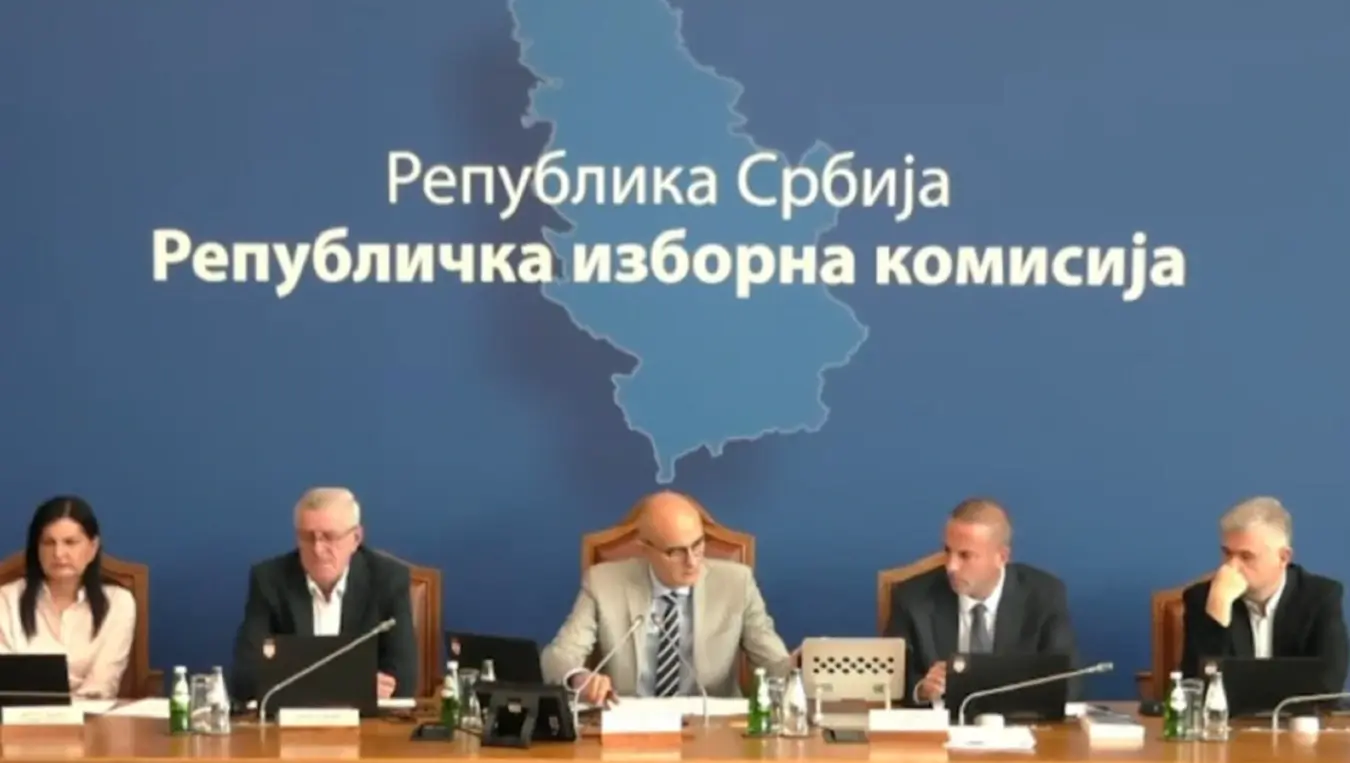РИК прогласио Вучићеву листу, међу кандидатима Бранислав Лечић и Лидија Вукићевић