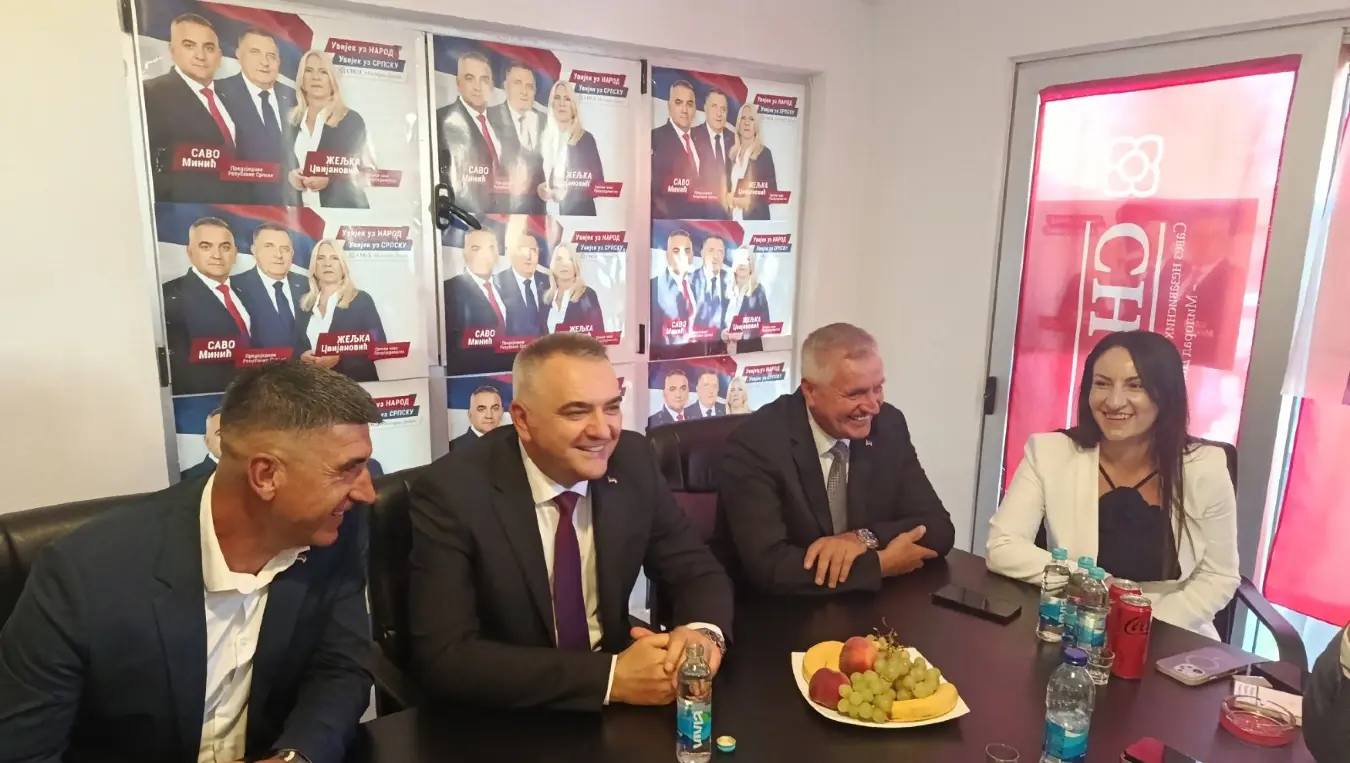 Минић осмаци