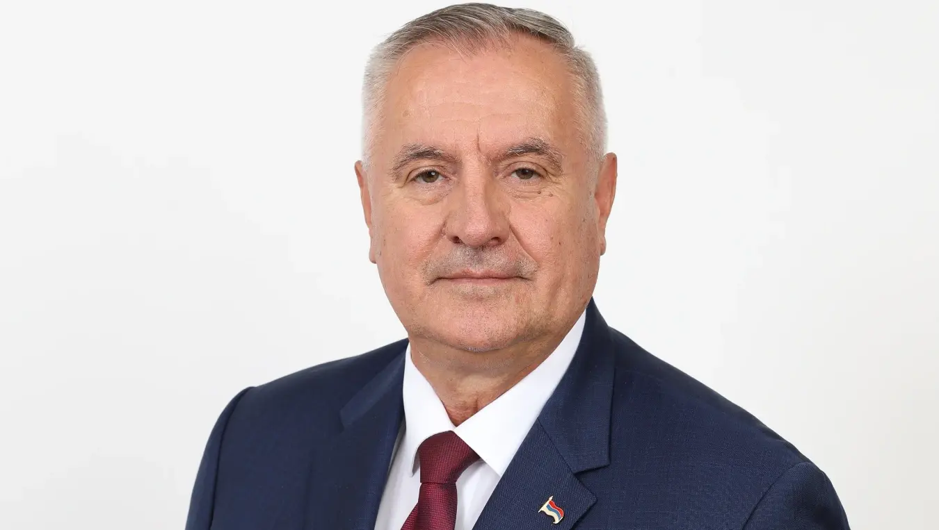 Радован Вишковић