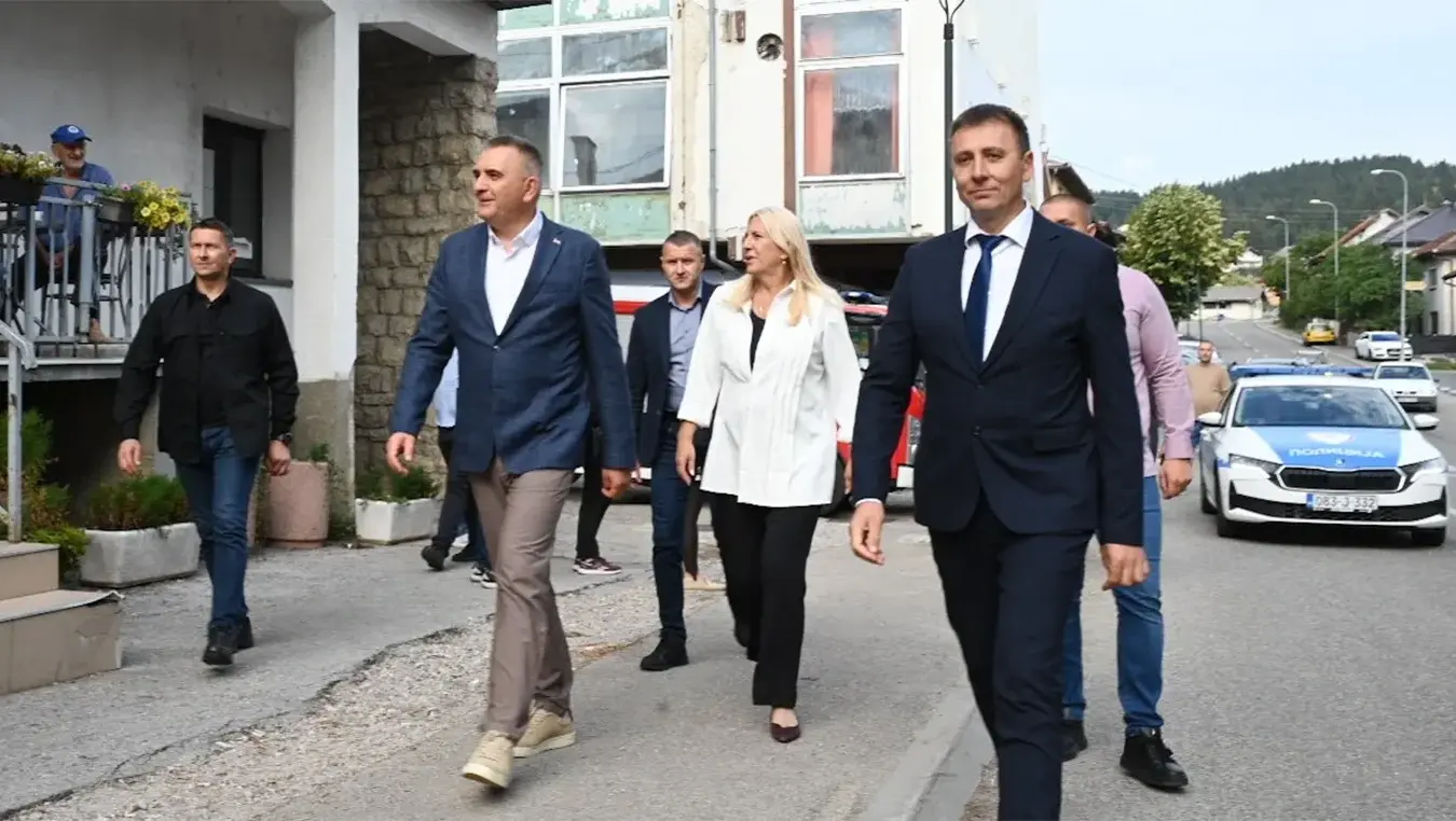 Цвијановић и Минић у Кнежеву