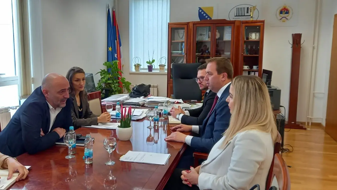 Реформа у правосуђу: Уз пилот-пројекат у Основном суду Бањалука увјерења за само један дан