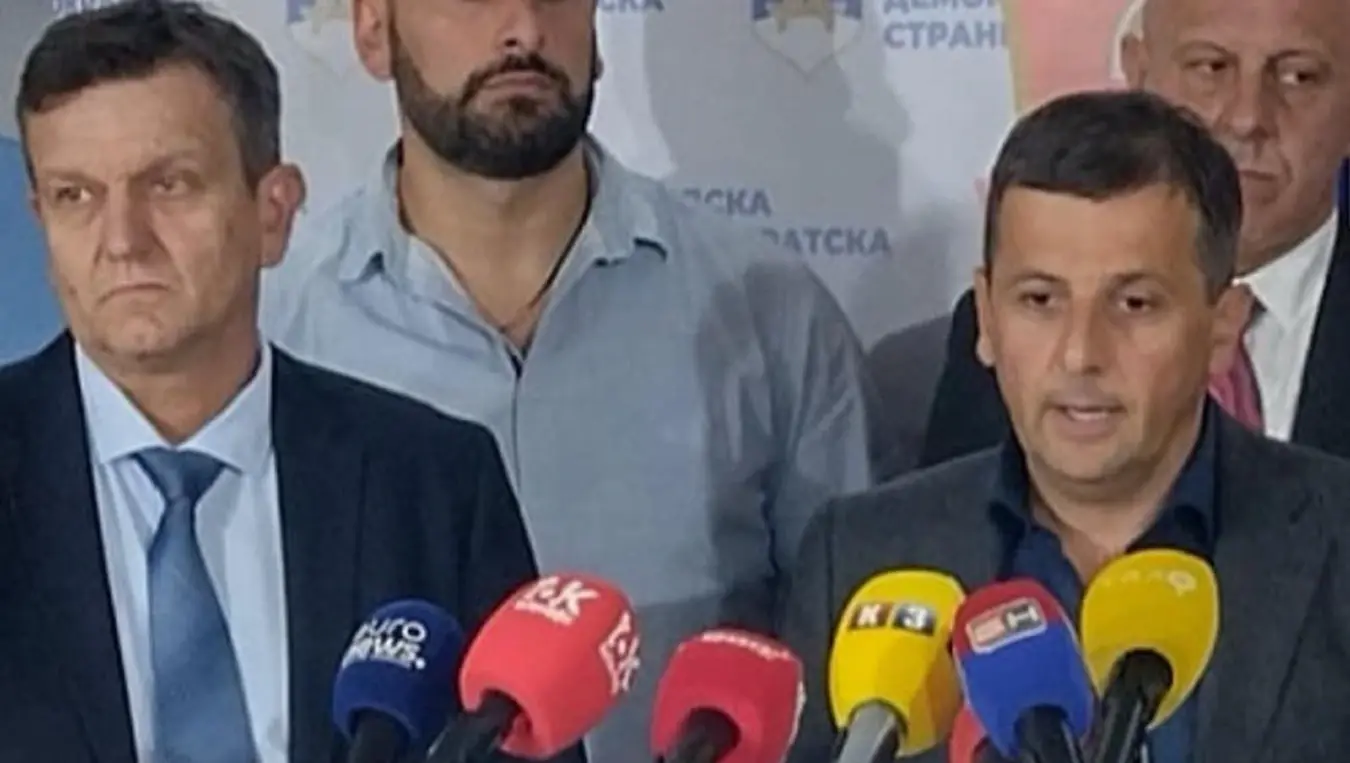 Бранко Блануша са Петровићем долази на трибину Небојше Вукановића у Бијељину