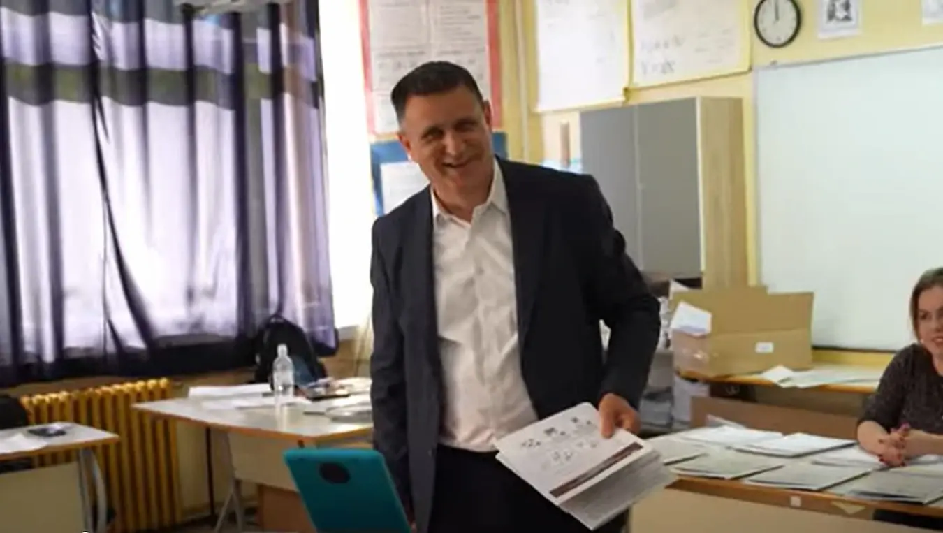 Владо Ђајић гласа