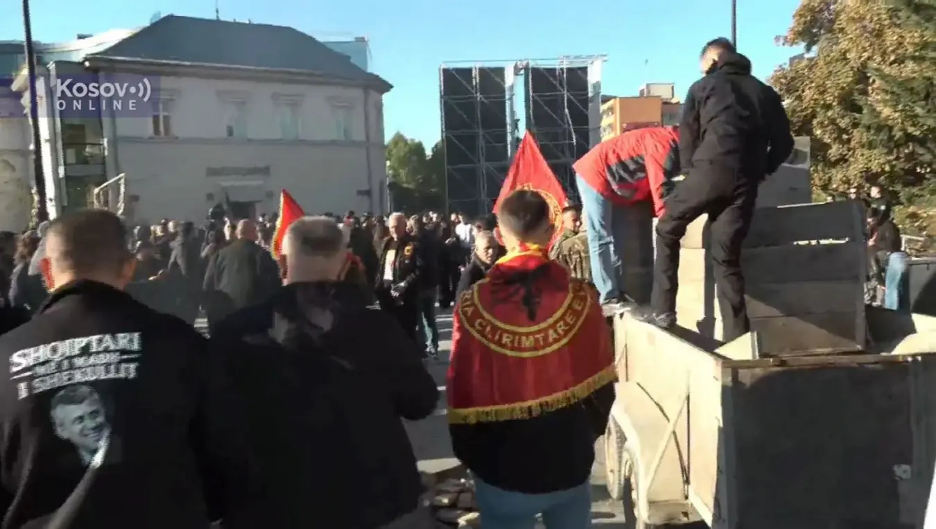 протест Приштина
