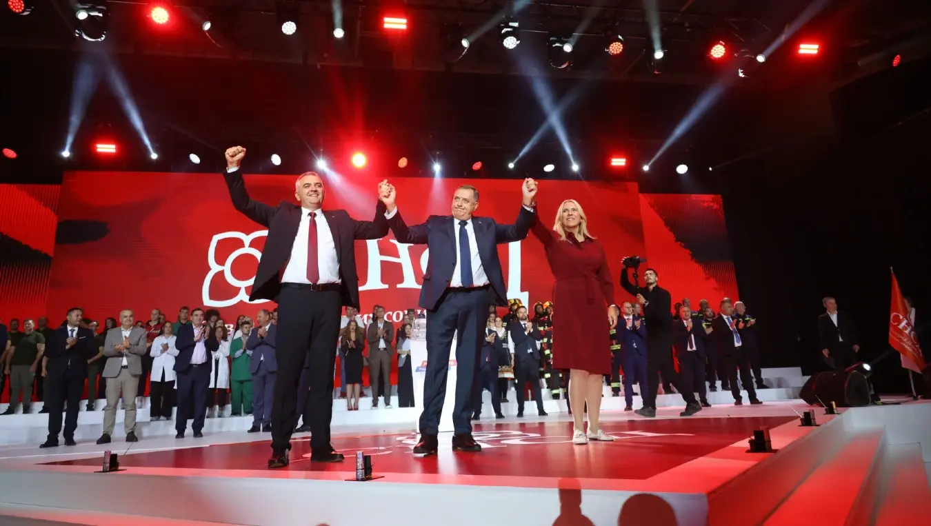 Додик поручио: Скуп у Бањалуци најава наше велике побједе на изборима