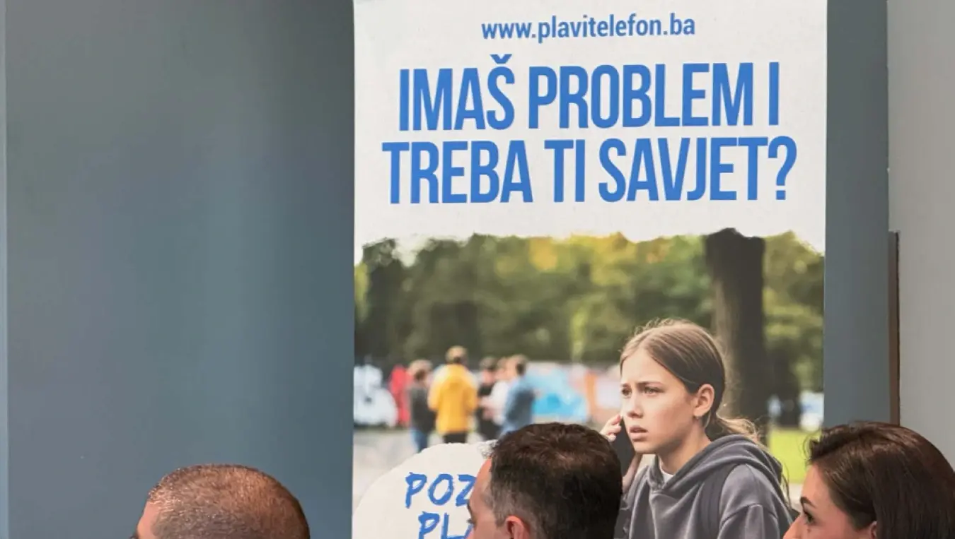 Плави телефон