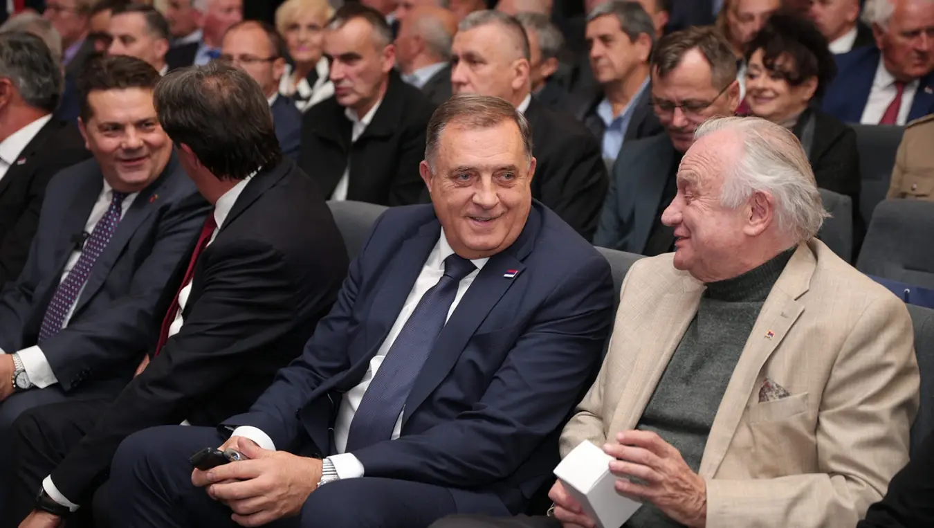 Додик: Пола вијека под ратовима и санкцијама, а опет достојанствено изграђене институције
