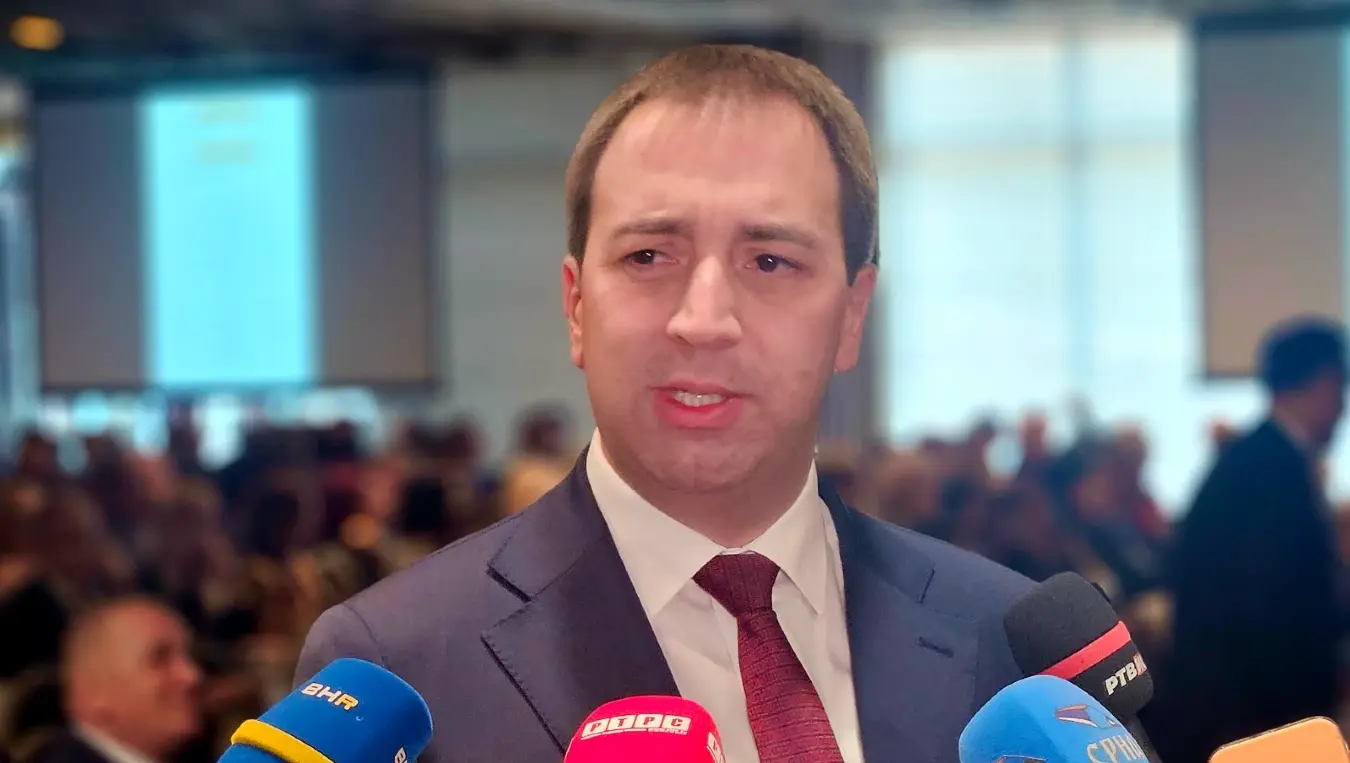 Селак