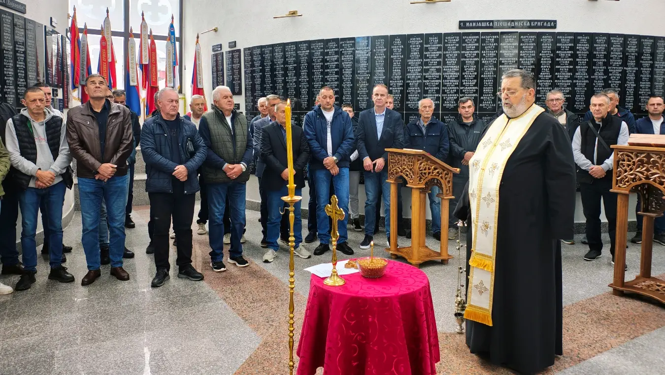 Парастос у Касиндолски батаљон