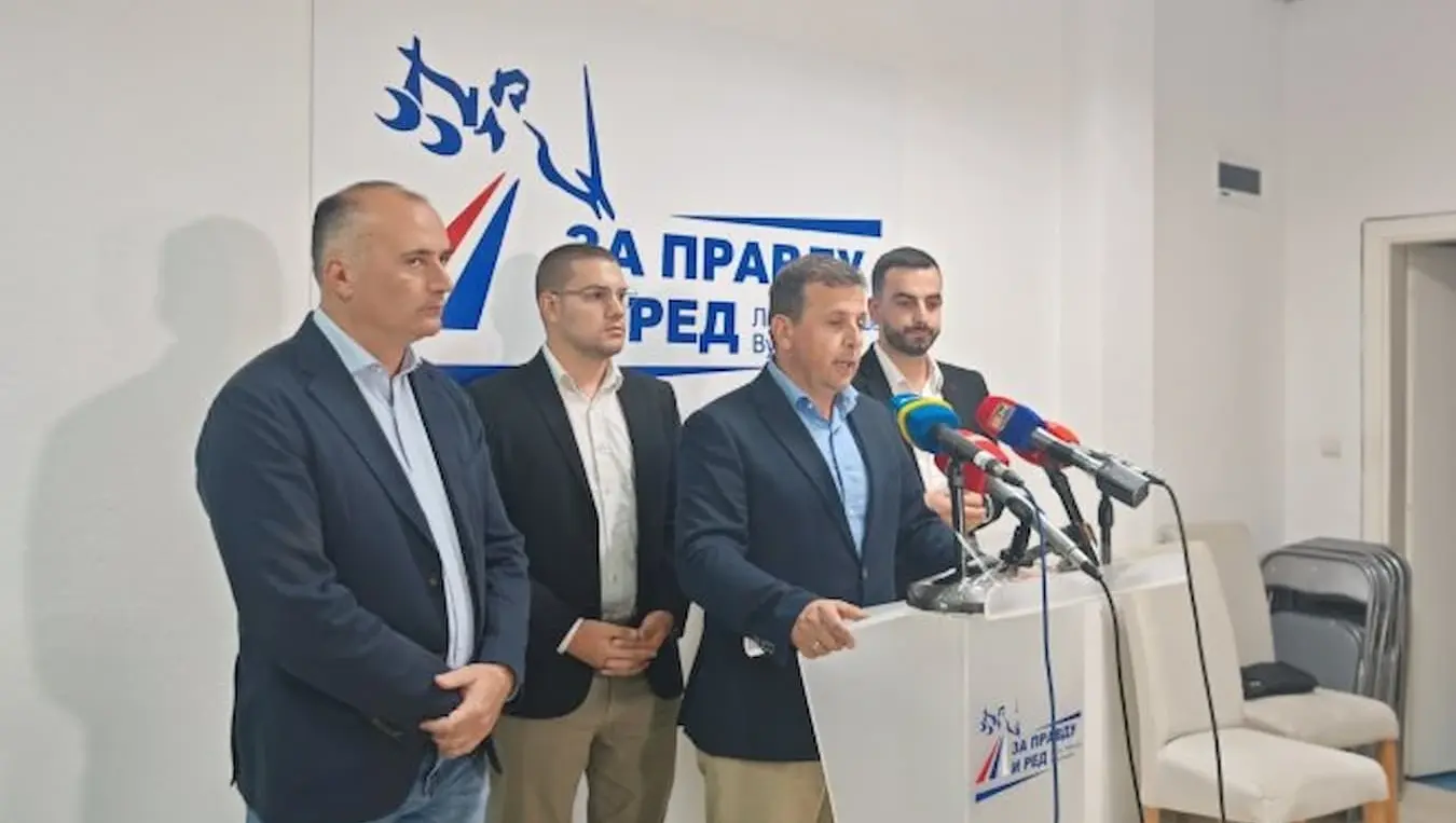 Небоја Вукановић