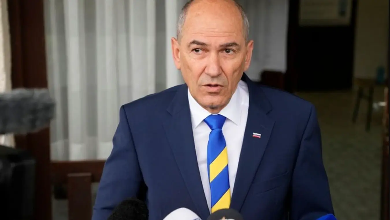 Различите поруке из Словеније: Јанша условљава Србију, Јанковић честита студентима