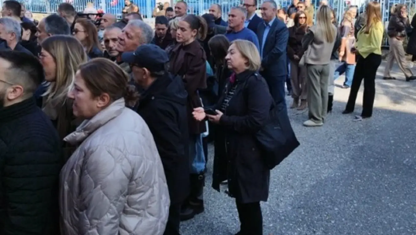 РИК објавио пресјек излазности: До 12 часова гласало 34,55 одсто бирача