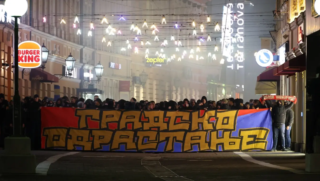 Навијачи Борца продефиловали центром Бањалуке уочи меча са Финцима